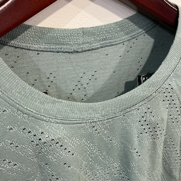 New lululemon Swiftly Tech LS Short - Size 8 - Picture 9 of 11